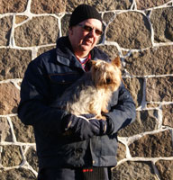 Håkan med knähund 2009